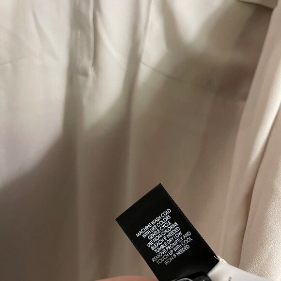 Torrid Womens NWT Gray Harper Georgette Collared Roll Tab 3/4 Sleeve Blouse 3X - Picture 8 of 9